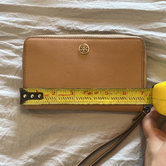 Tan Tory Burch Wristlet - Picture 6 of 7
